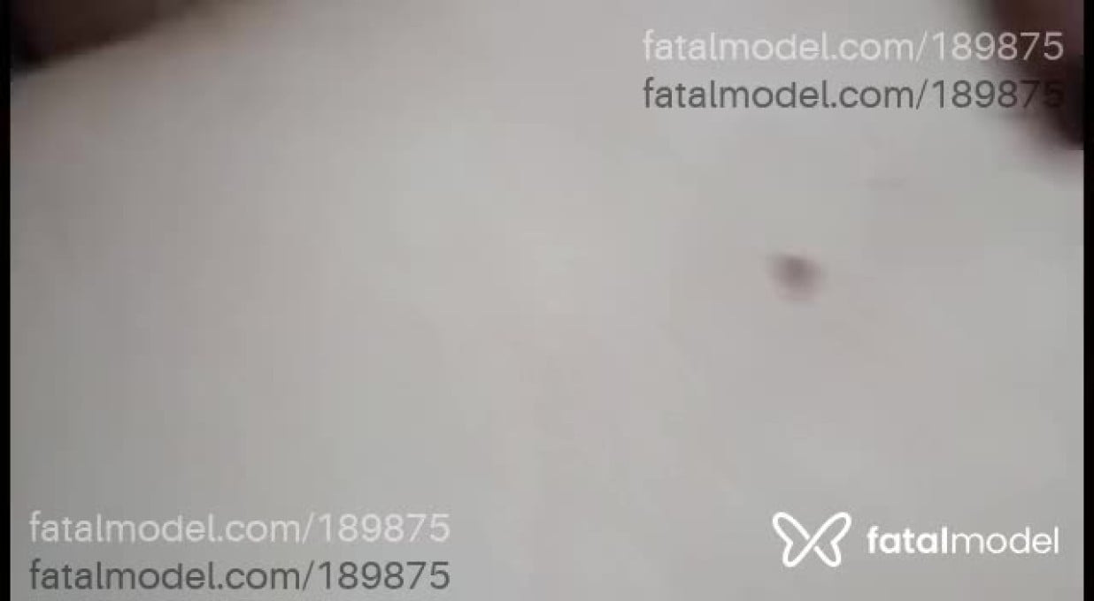 Acompanhante mulher trans com cabelo colorido de olhos castanhos em Rondonópolis Acompanhante mulher trans com cabelo colorido de olhos castanhos em Rondonópolis - Paula