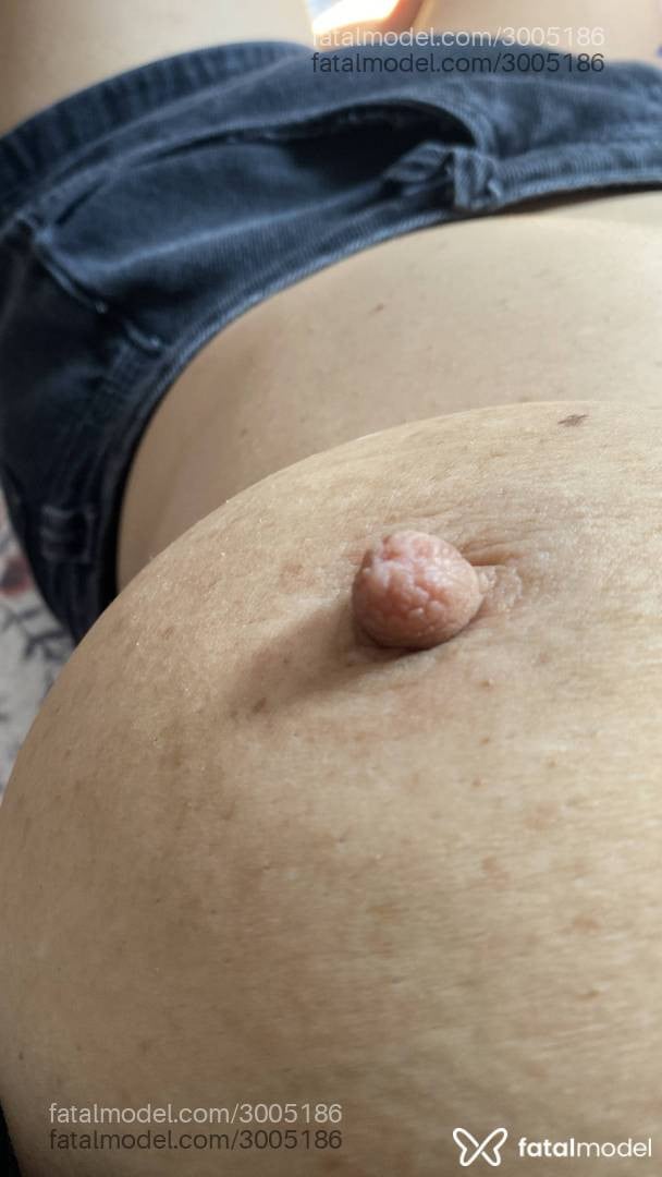 Acompanhante mulher com cabelo castanho de olhos castanhos em Indaial - Luana