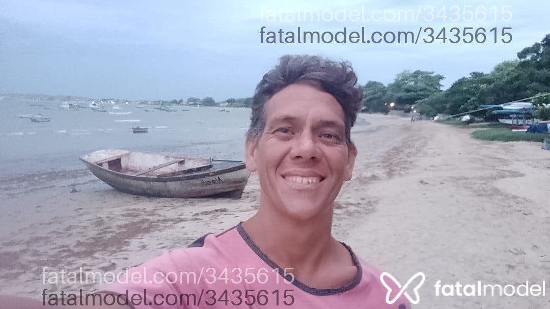 Acompanhante homem ruiva (o) de olhos azuis em Armação dos Búzios Acompanhante homem ruiva (o) de olhos azuis em Armação dos Búzios - Yazid