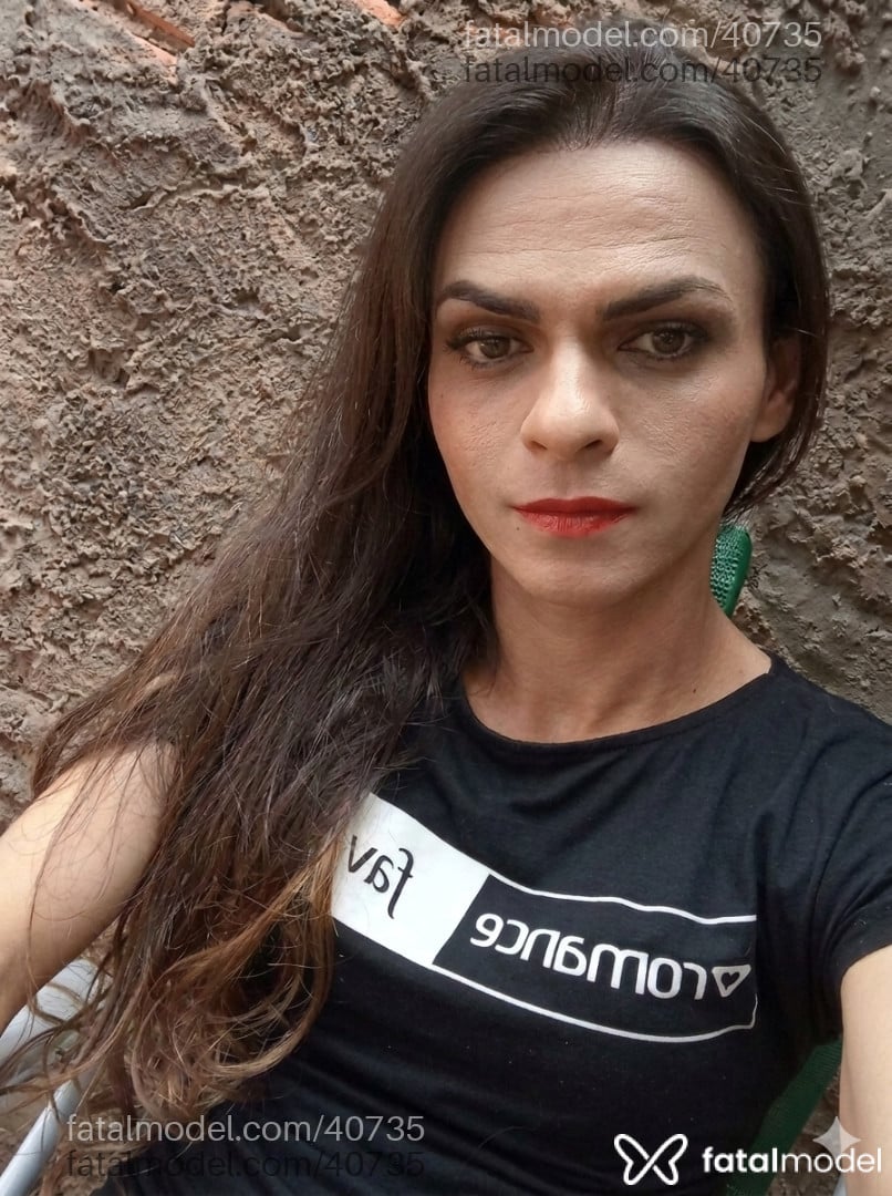 Acompanhante travesti com cabelo castanho de olhos castanhos em Sinop - Nati Farias
