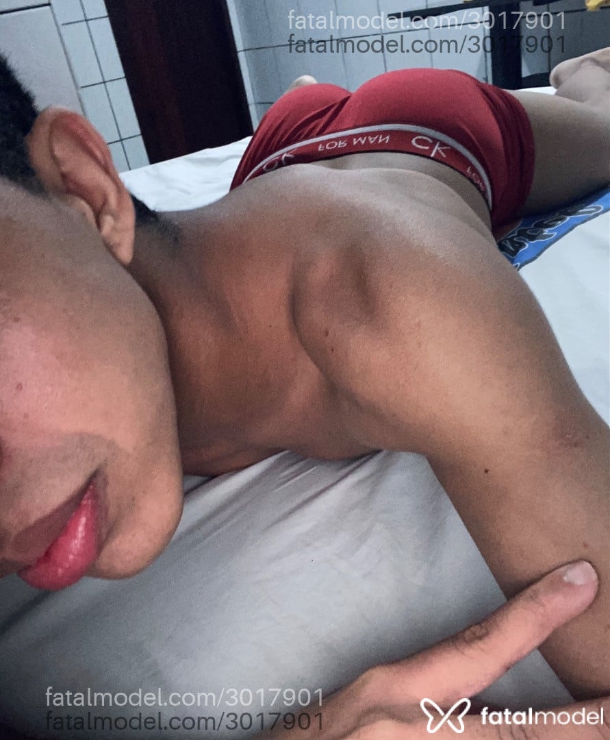 Acompanhante homem morena (o) de olhos pretos em Fortaleza - Alves