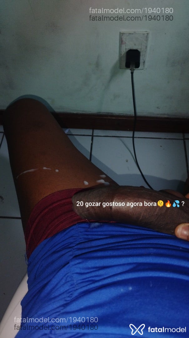 Acompanhante mulher trans com cabelo castanho de olhos castanhos em Camaçari - Victoria Santos