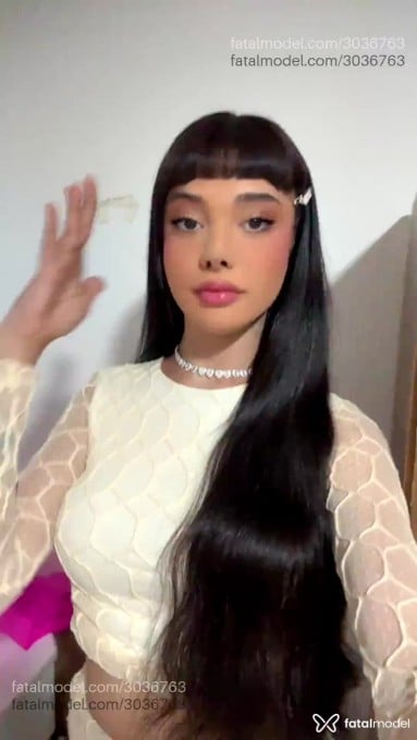 Acompanhante mulher trans com cabelo castanho de olhos castanhos em Rio de Janeiro - Melissa Closi