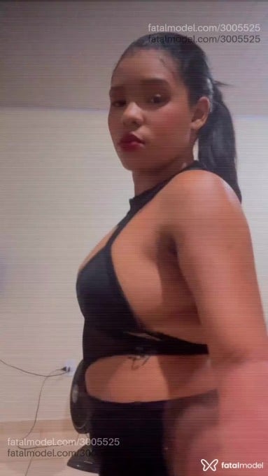 Acompanhante mulher morena (o) de olhos pretos em Armação dos Búzios - Eloah Vitória