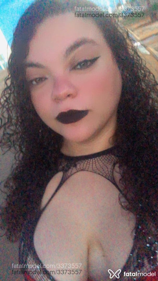 Acompanhante mulher com cabelo castanho de olhos castanhos em Três Lagoas - Gabriella