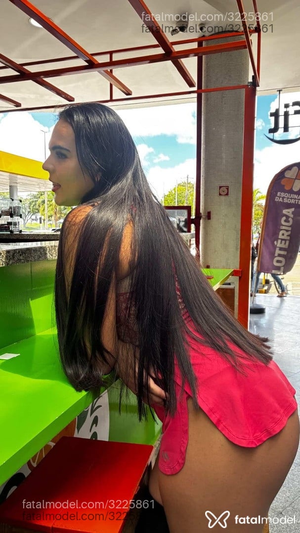 Acompanhante mulher trans morena (o) de olhos pretos em Brasília - Luiza Soares