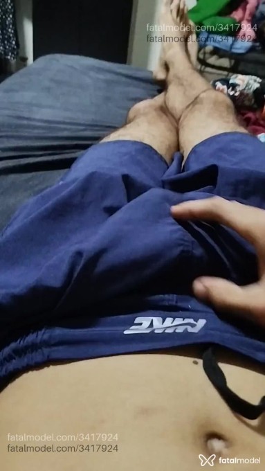 Acompanhante homem morena (o) de olhos castanhos - Lincon