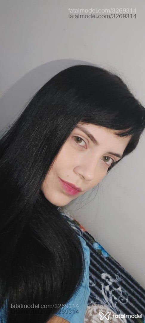 Acompanhante mulher morena (o) de olhos verdes em Matupá - Antonella