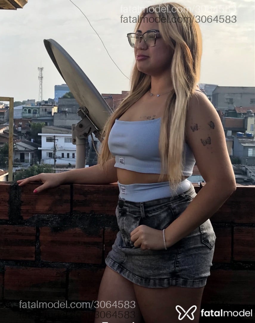 Acompanhante mulher loira (o) de olhos castanhos em Osasco - Carolina