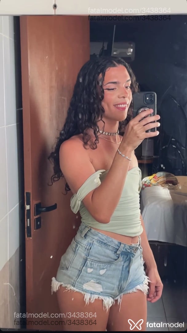 Acompanhante mulher trans morena (o) de olhos castanhos em Fortaleza Acompanhante mulher trans morena (o) de olhos castanhos em Fortaleza - Maite