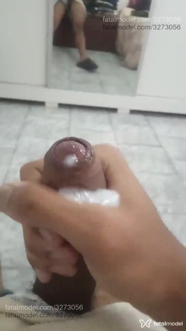 Acompanhante homem com cabelo castanho de olhos castanhos - Gusta Lanez Acompanhante homem com cabelo castanho de olhos castanhos - Gusta Lanez