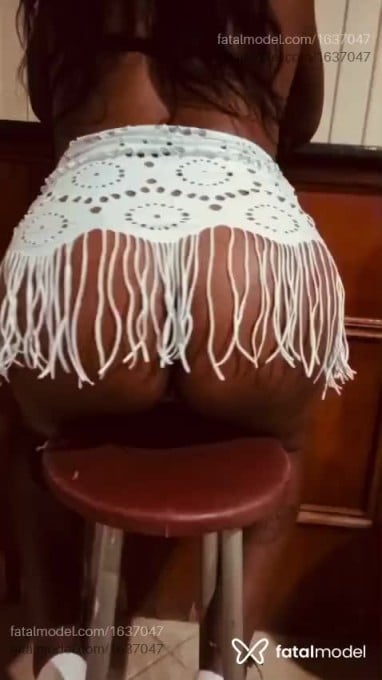 Acompanhante mulher morena (o) de olhos castanhos - Sofia Acompanhante mulher morena (o) de olhos castanhos - Sofia