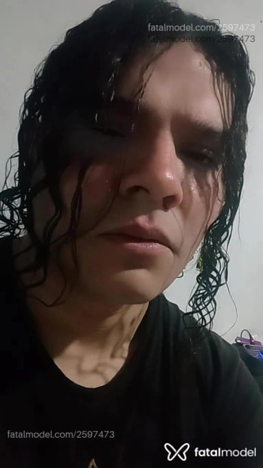 Acompanhante homem com cabelo castanho de olhos castanhos em Virtual Acompanhante homem com cabelo castanho de olhos castanhos em Virtual - Johnny Lokkyy