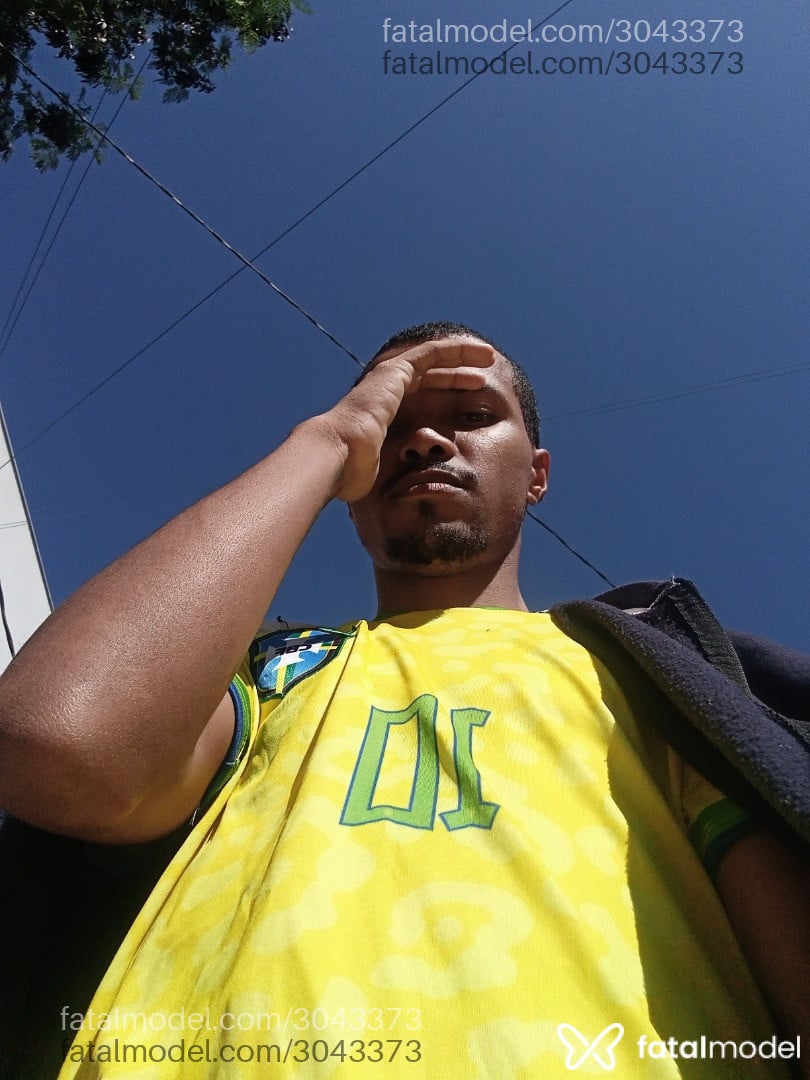 Acompanhante homem morena (o) de olhos castanhos em Nova Serrana Acompanhante homem morena (o) de olhos castanhos em Nova Serrana - Jucelio