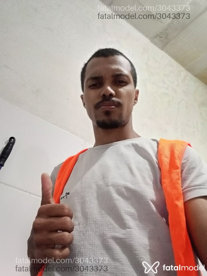 Acompanhante homem morena (o) de olhos castanhos em Nova Serrana Acompanhante homem morena (o) de olhos castanhos em Nova Serrana - Jucelio