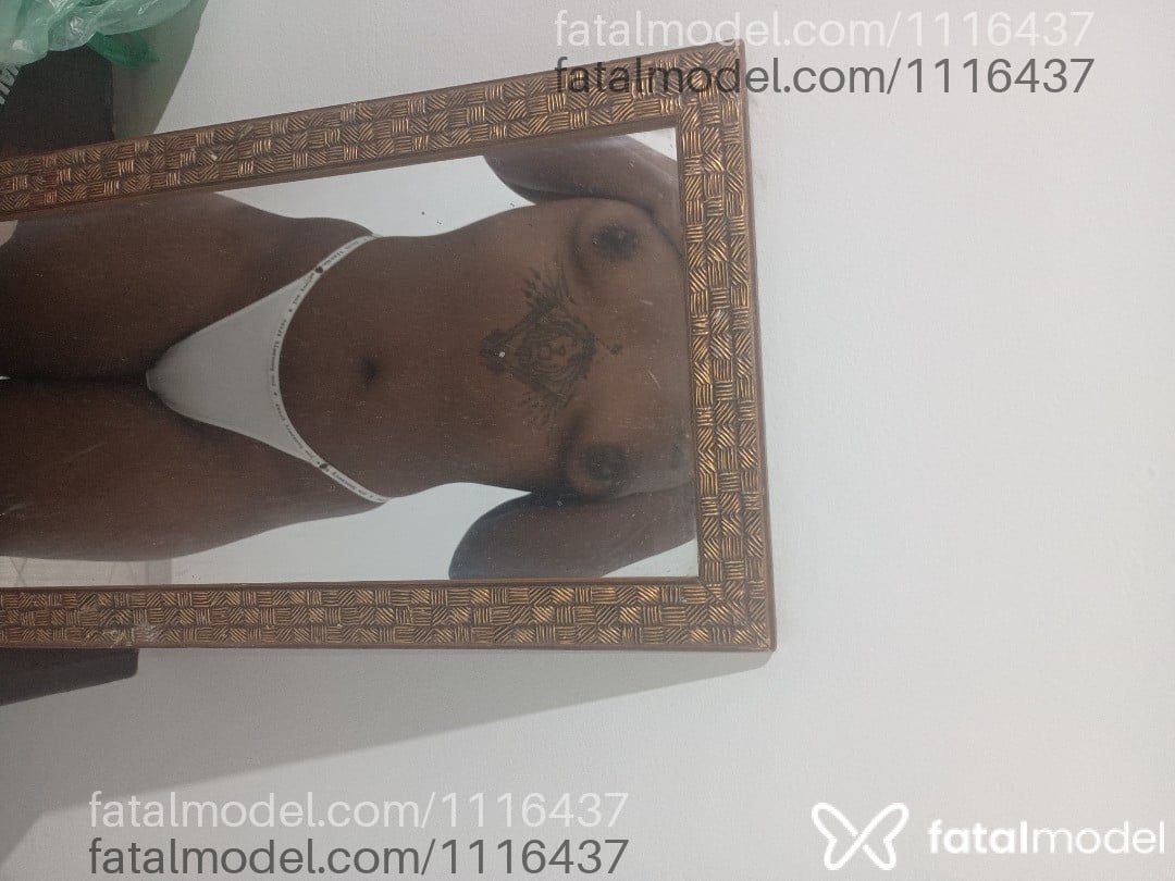 Acompanhante mulher com cabelo castanho de olhos castanhos em Volta Redonda - Mary