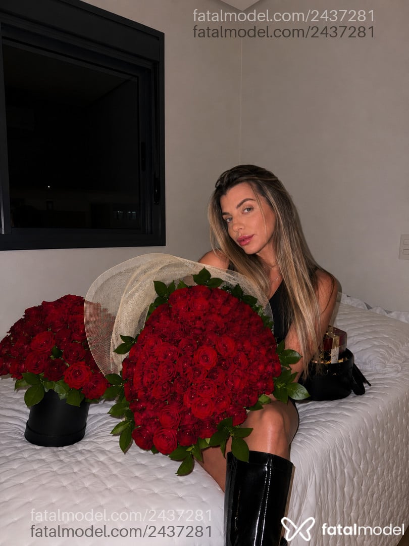 Acompanhante mulher loira (o) de olhos azuis em Curitiba - Bruliz