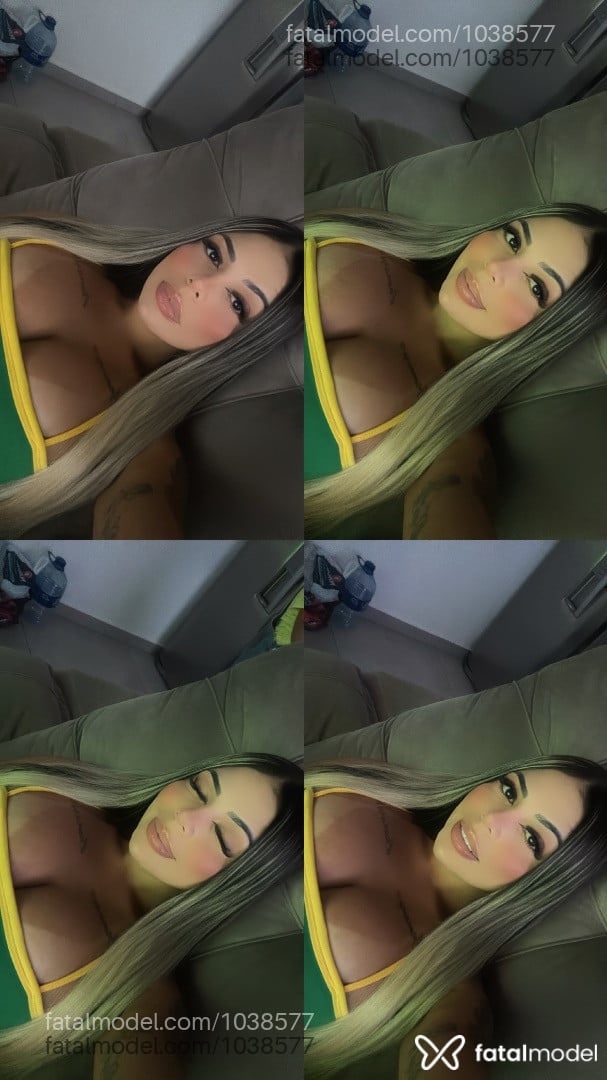 Acompanhante mulher com cabelo colorido de olhos castanhos em Santos Acompanhante mulher com cabelo colorido de olhos castanhos em Santos - Ana Liz