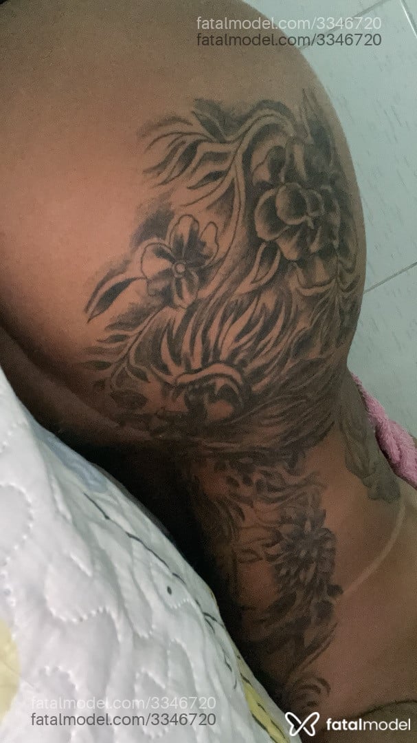 Acompanhante mulher morena (o) de olhos castanhos - Kamylli