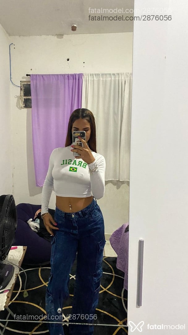 Acompanhante mulher com cabelo castanho de olhos castanhos em Carapicuíba - Mell