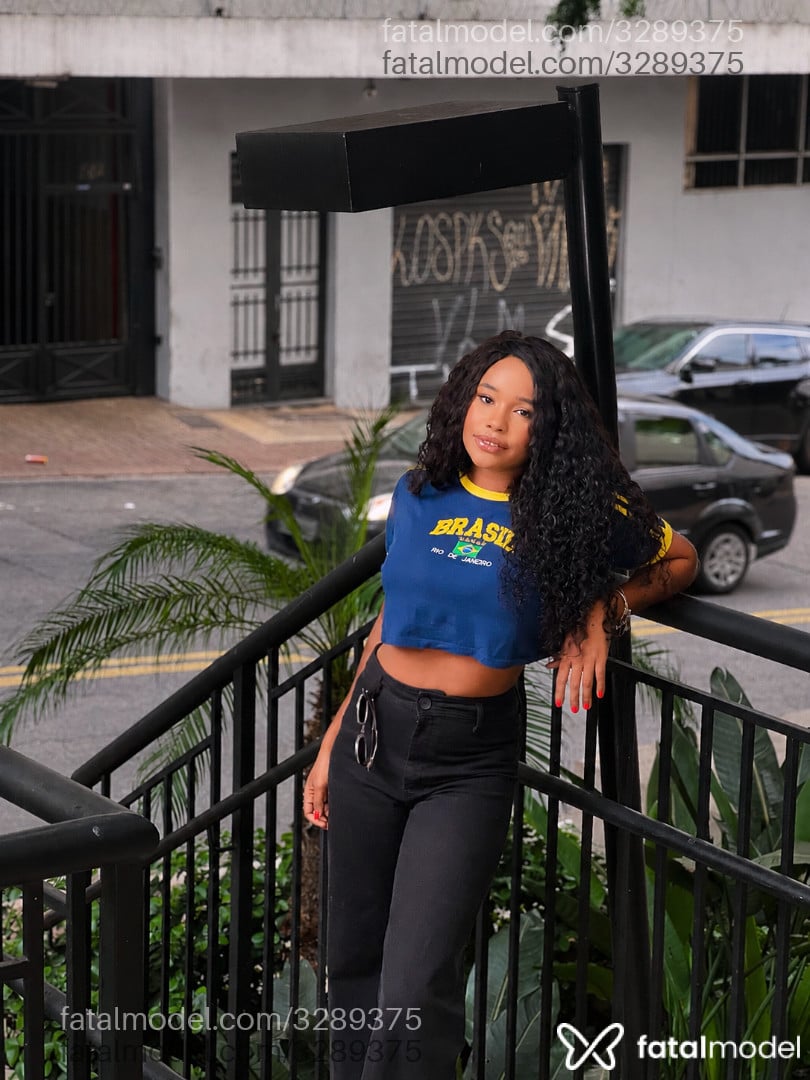 Acompanhante mulher morena (o) de olhos pretos em São Paulo - Sophia Lins