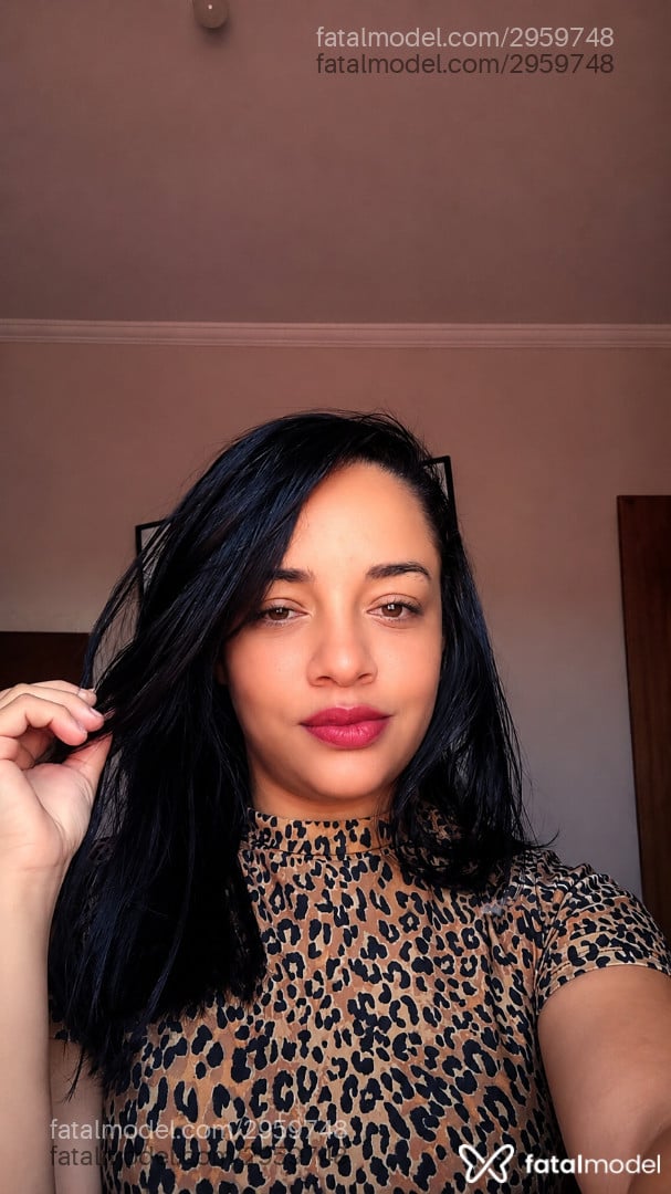 Acompanhante mulher morena (o) de olhos castanhos em São Carlos - Kimberlly