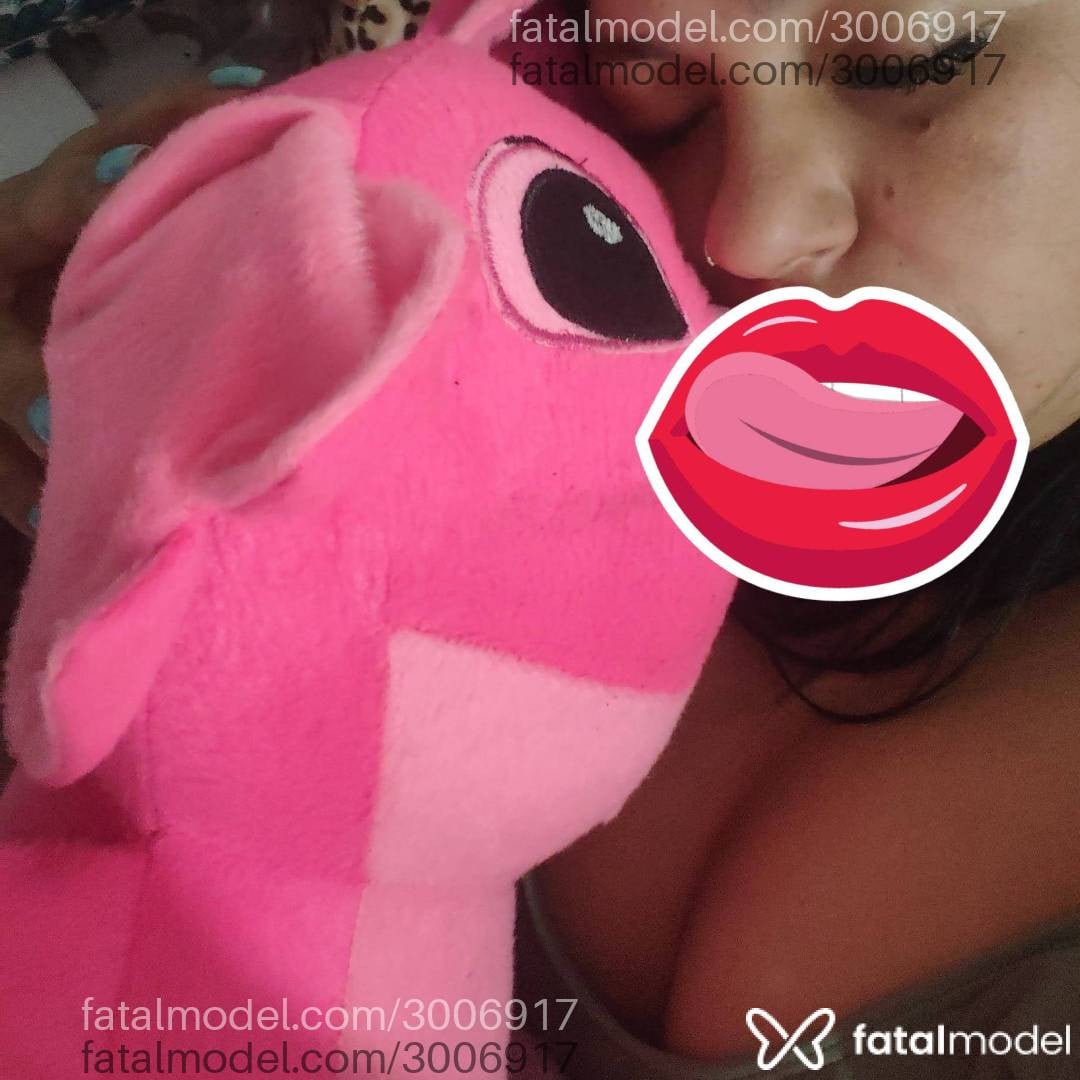 Acompanhante mulher morena (o) de olhos pretos - Grazi Estrela