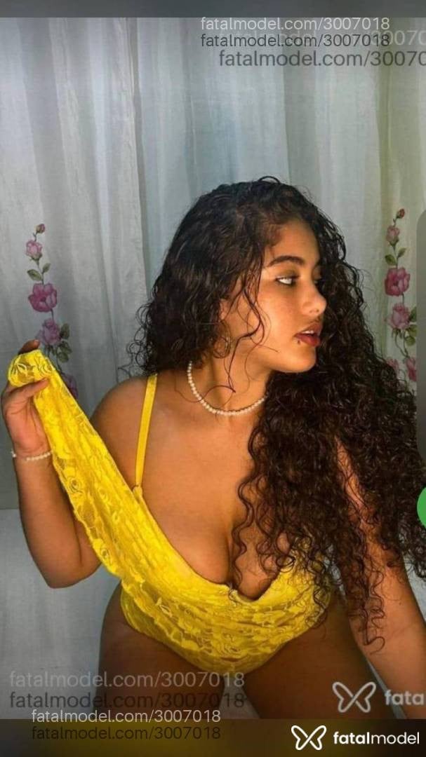 Acompanhante mulher morena (o) de olhos mel - Verônica Linsss