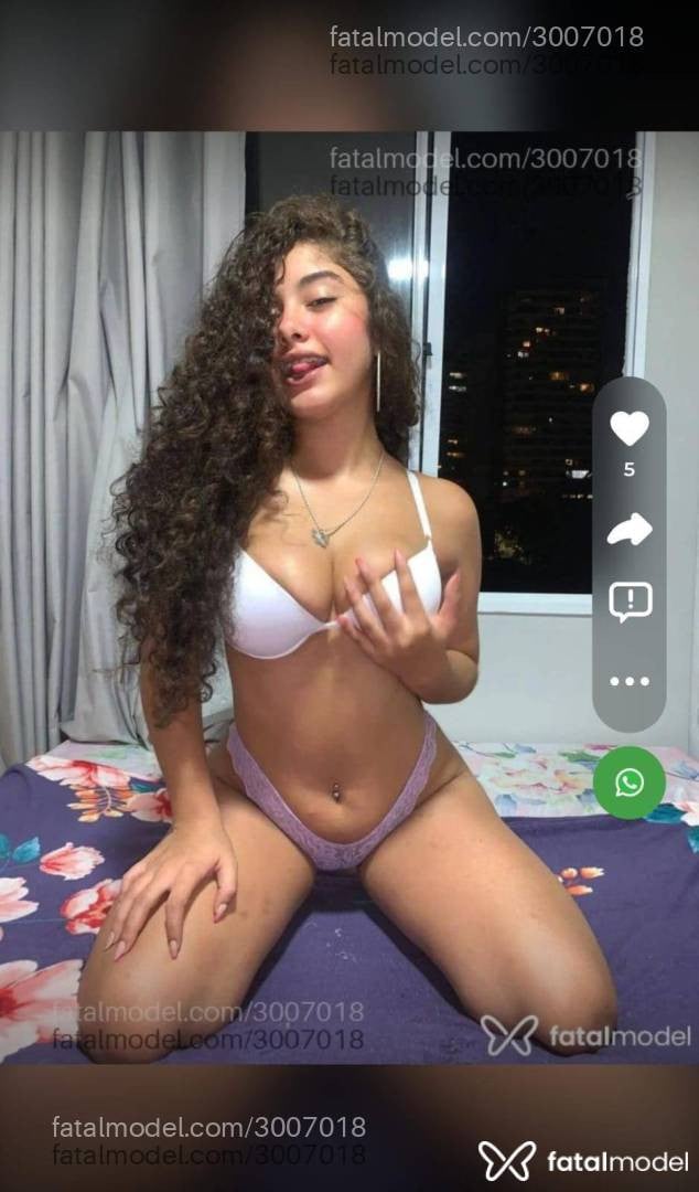 Acompanhante mulher morena (o) de olhos mel - Verônica Linsss