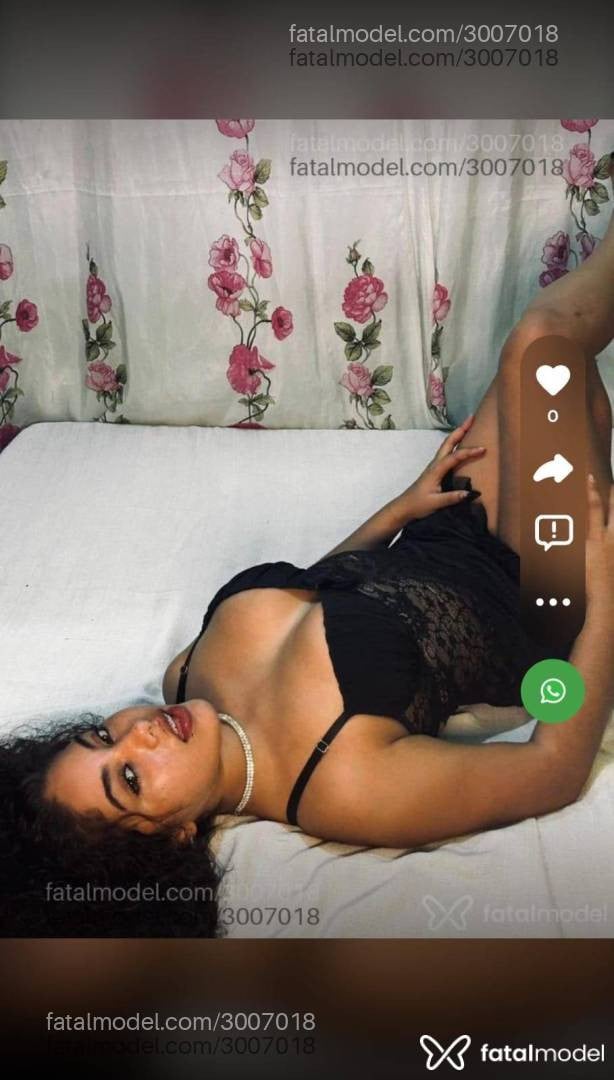 Acompanhante mulher morena (o) de olhos mel - Verônica Linsss