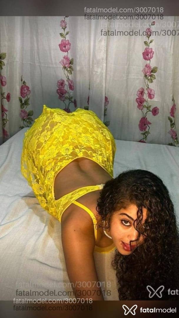 Acompanhante mulher morena (o) de olhos mel - Verônica Linsss