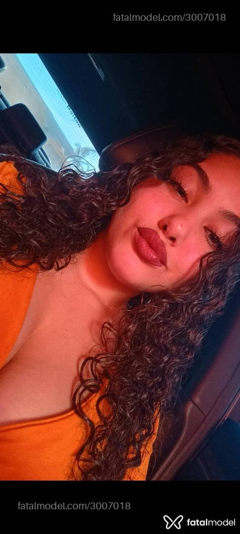 Acompanhante mulher morena (o) de olhos mel - Verônica Linsss