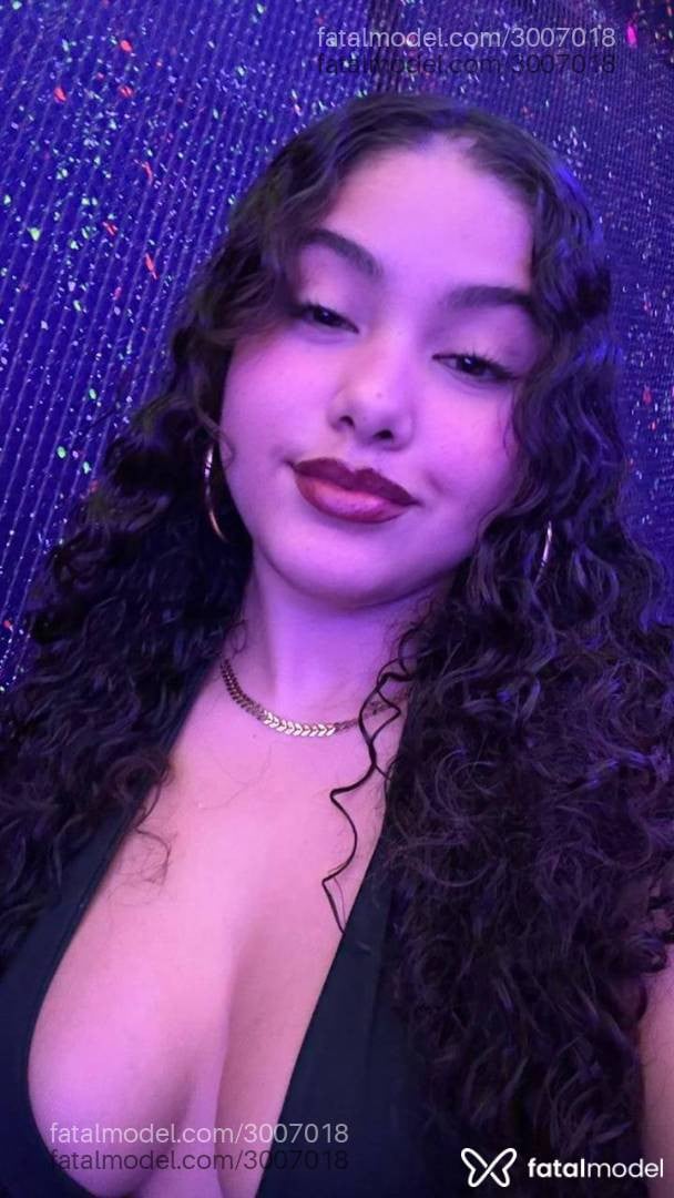 Acompanhante mulher morena (o) de olhos mel - Verônica Linsss
