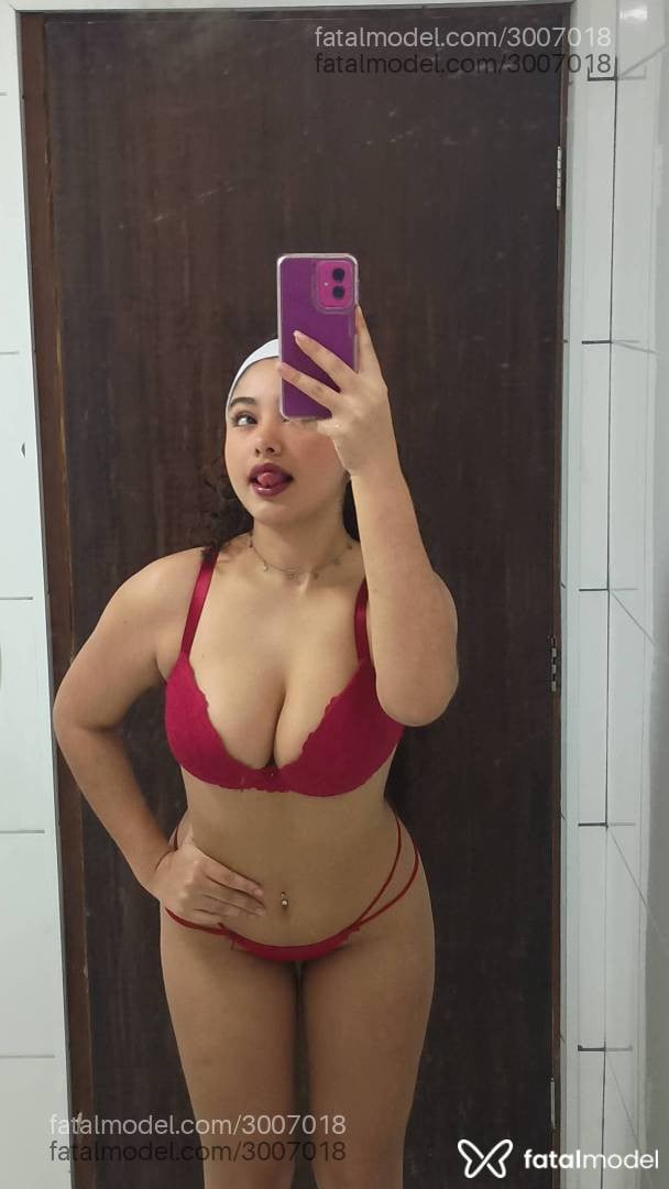Acompanhante mulher morena (o) de olhos mel - Verônica Linsss