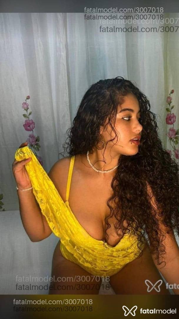 Acompanhante mulher morena (o) de olhos mel - Verônica Linsss