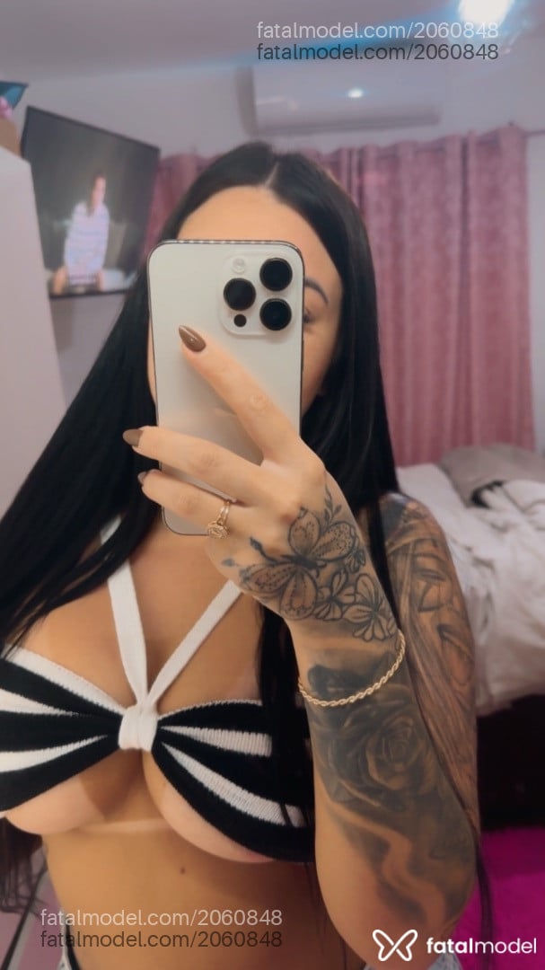 Acompanhante mulher morena (o) de olhos mel em Lajeado - Hellena