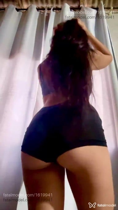 Acompanhante mulher morena (o) de olhos mel - Nai Morena