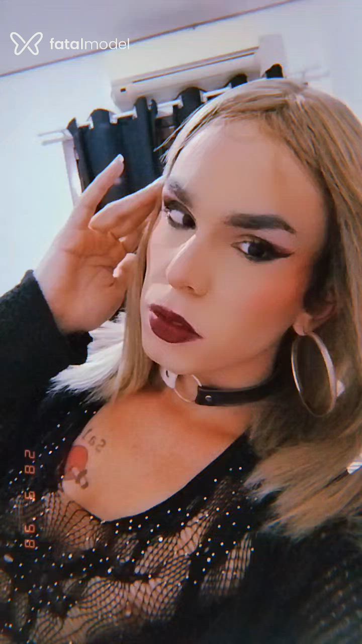 Acompanhante mulher trans com cabelo castanho de olhos castanhos - Angela Fagundes Acompanhante mulher trans com cabelo castanho de olhos castanhos - Angela Fagundes