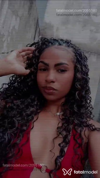 Acompanhante mulher com cabelo castanho de olhos castanhos em Virtual Acompanhante mulher com cabelo castanho de olhos castanhos em Virtual - Hottie