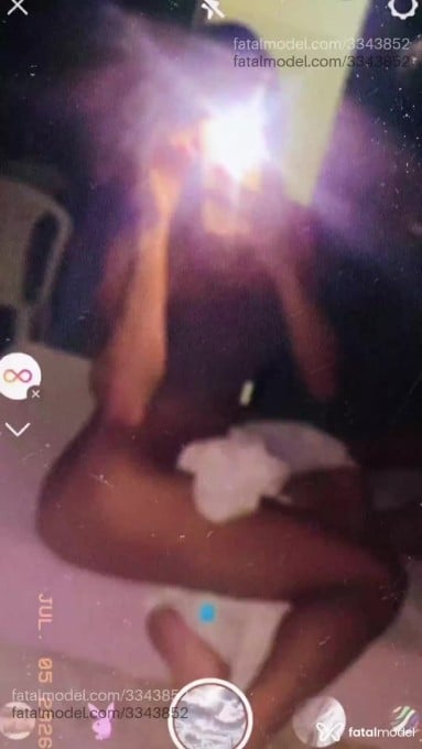 Acompanhante mulher trans morena (o) de olhos castanhos - Sandrielly Acompanhante mulher trans morena (o) de olhos castanhos - Sandrielly