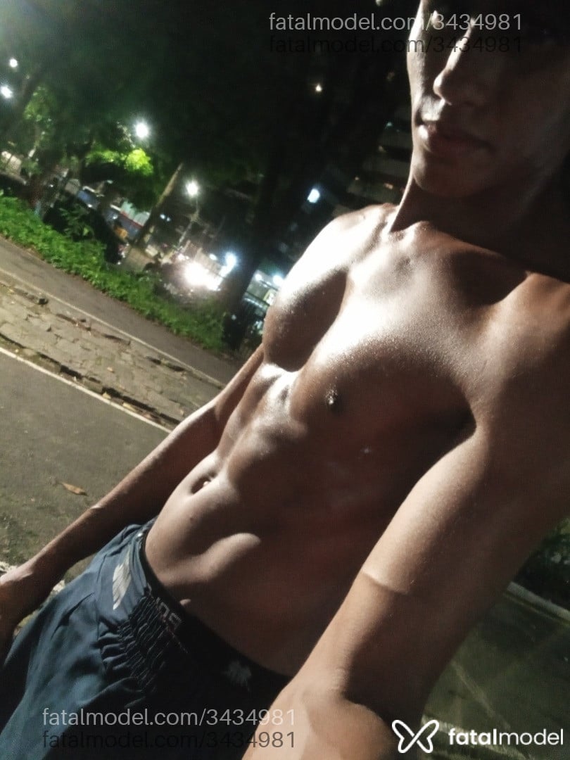 Acompanhante homem morena (o) de olhos castanhos em Recife Acompanhante homem morena (o) de olhos castanhos em Recife - Teo Pessoa