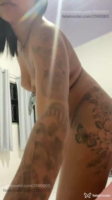 Acompanhante mulher morena (o) de olhos pretos em Sapezal Acompanhante mulher morena (o) de olhos pretos em Sapezal - Preta Rara