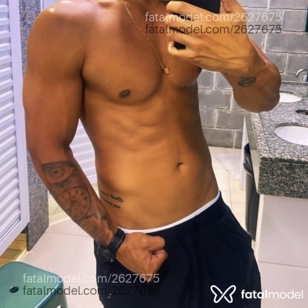 Acompanhante homem morena (o) de olhos castanhos - Brian Silva