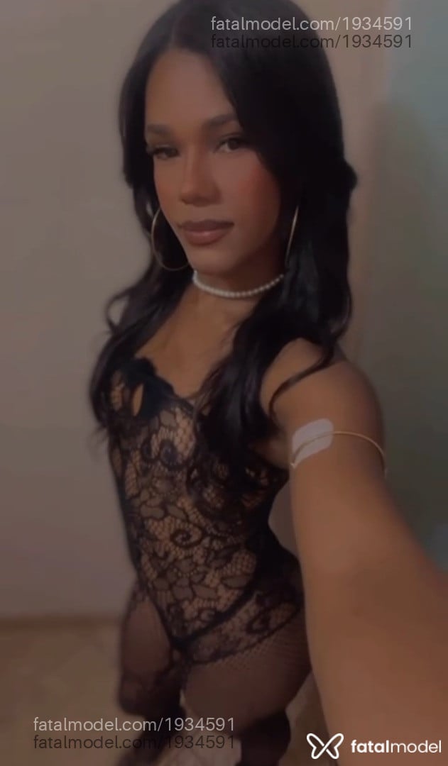 Acompanhante mulher trans morena (o) de olhos castanhos em Luís Eduardo Magalhães - Nandinha