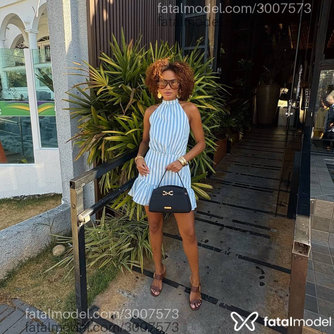 Acompanhante mulher com cabelo castanho de olhos pretos - Anny Silva