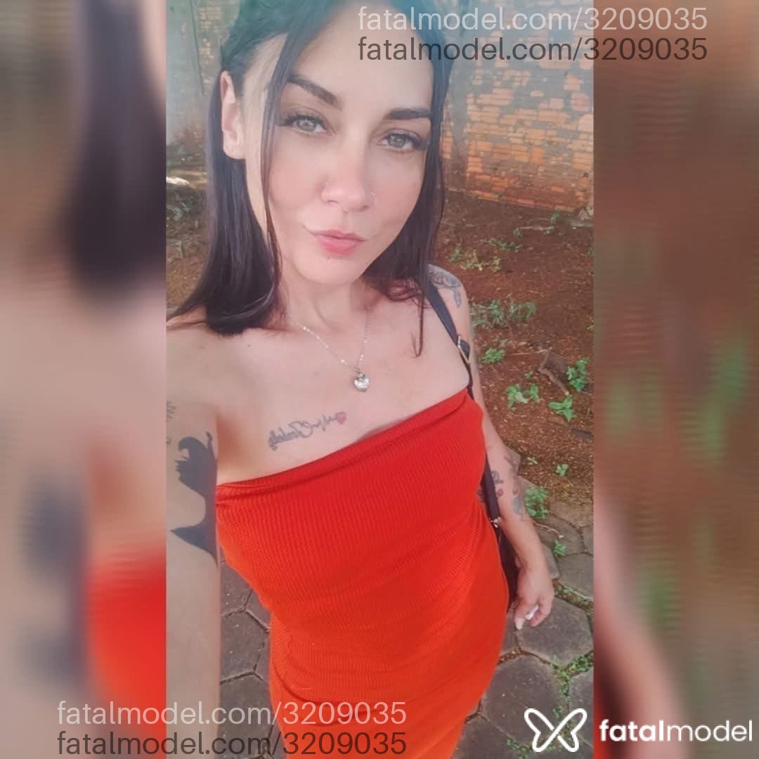 Acompanhante mulher com cabelo castanho de olhos verdes em Cascavel - Lize Morena