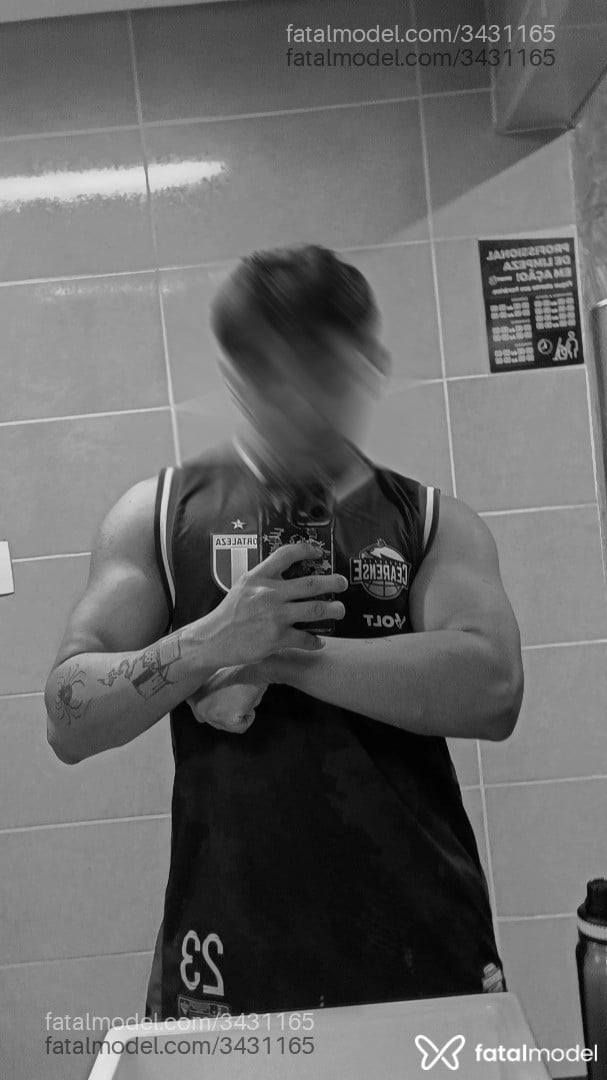 Acompanhante homem morena (o) de olhos pretos em Fortaleza - Dante