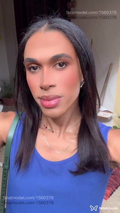 Acompanhante mulher trans com cabelo castanho de olhos castanhos em Rio das Ostras - Vanessa