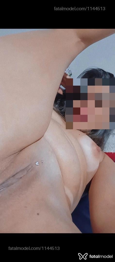 Acompanhante mulher loira (o) de olhos verdes em Urutaí - Elendelicinha