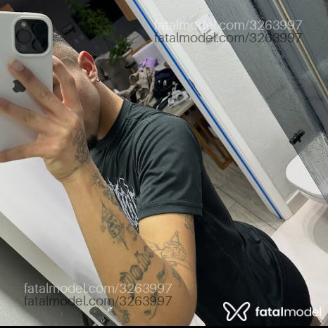 Acompanhante homem morena (o) de olhos castanhos em Caxias do Sul - Nicolas Oliveira